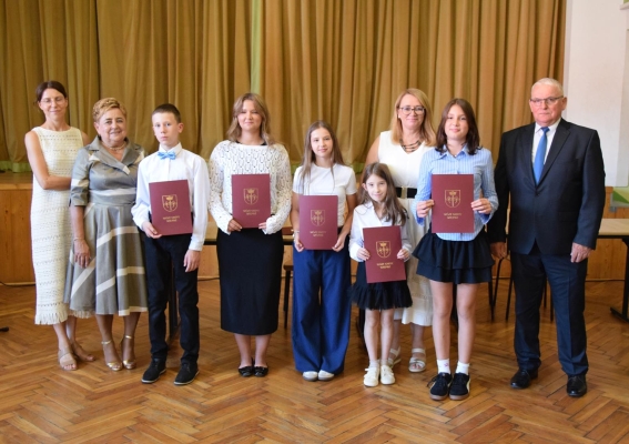 Stypendia Wójta Gminy Wieprz wręczone za szczególne osiągnięcia